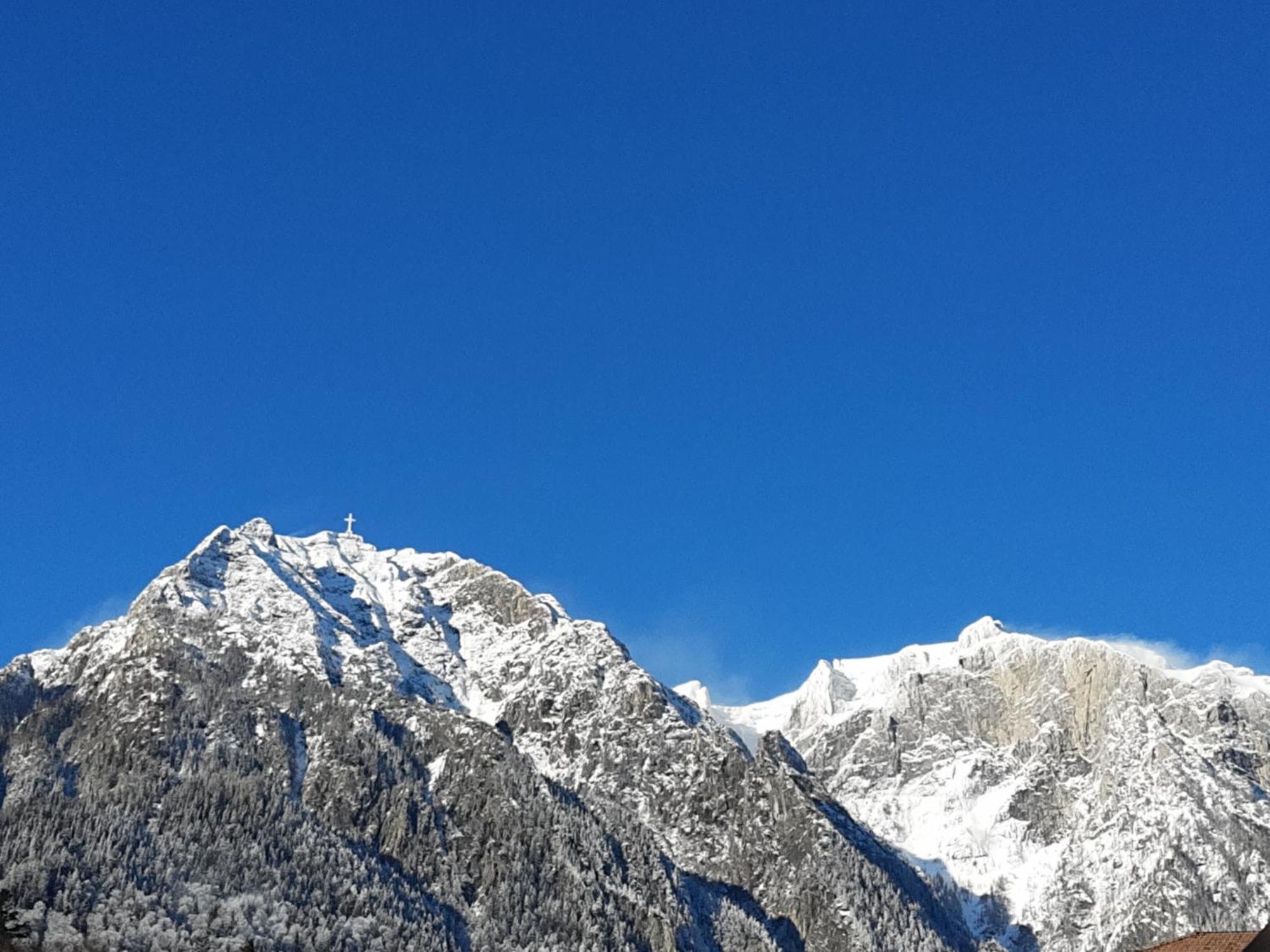 Casa cu Flori Hotel Buşteni Cameră foto